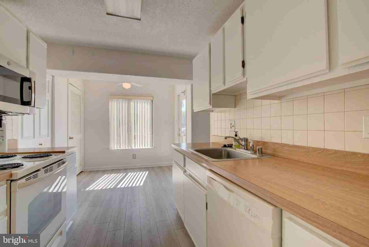 9564 Cannoneer Ct #304 - Photo 7 of 22