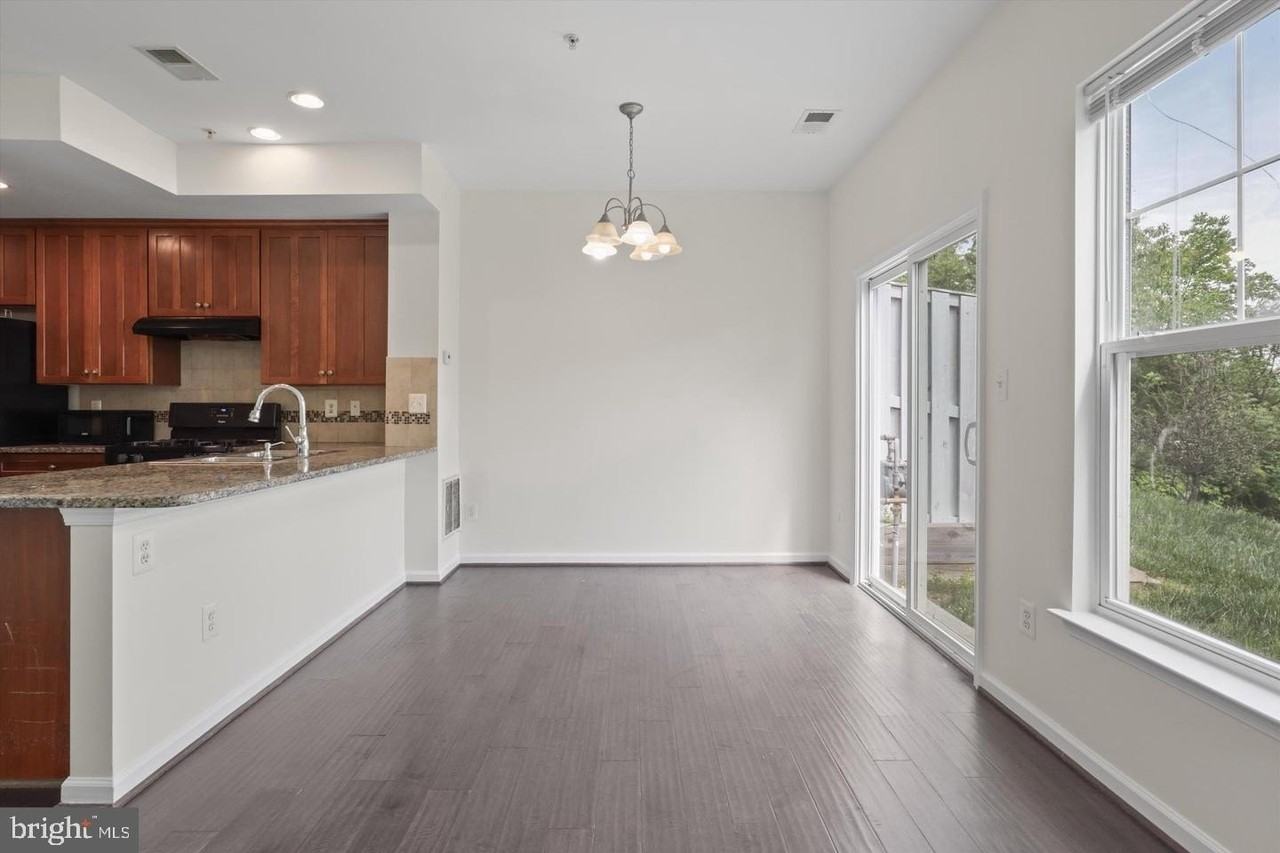 12807 Lotte Dr - Photo 6 of 25