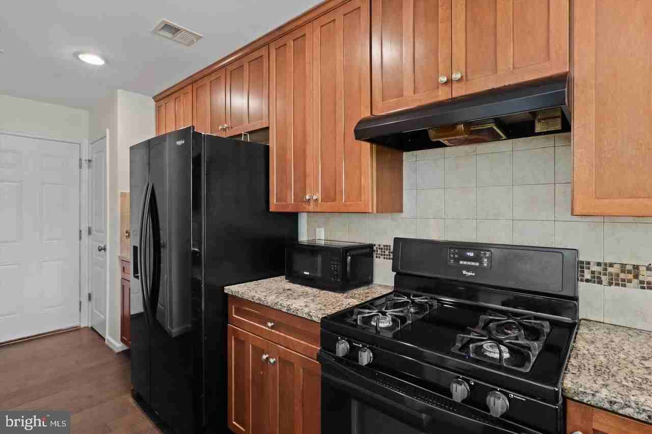 12807 Lotte Dr - Photo 7 of 25