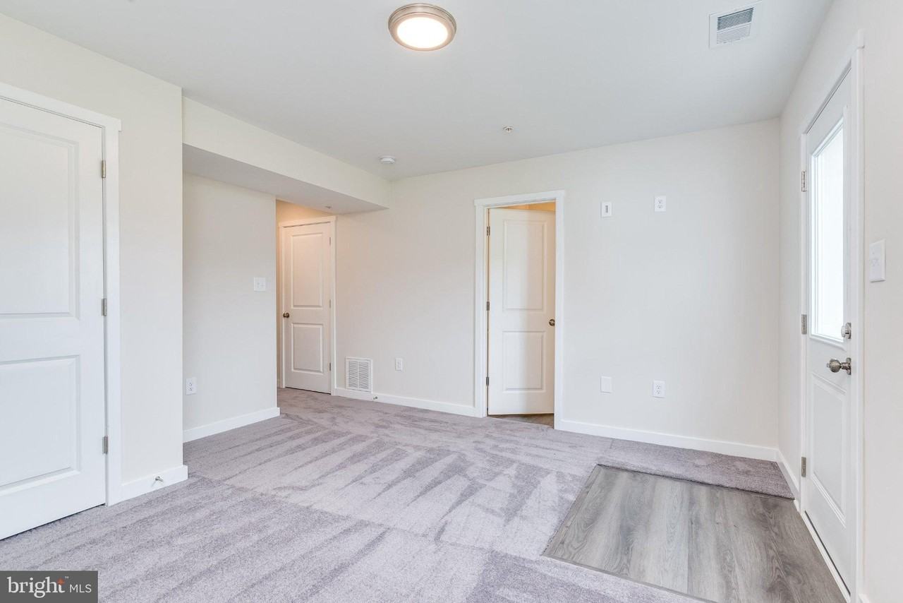 97 Moses Dr - Photo 7 of 34