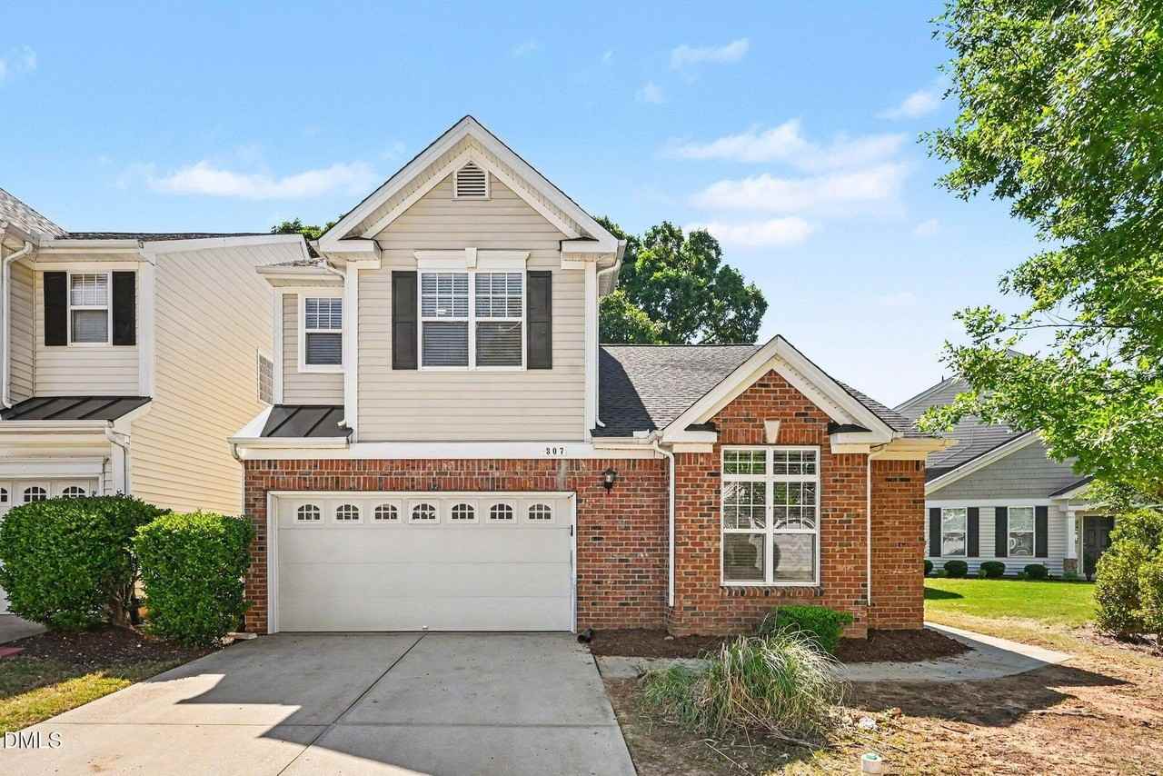 307 Founders Walk Dr