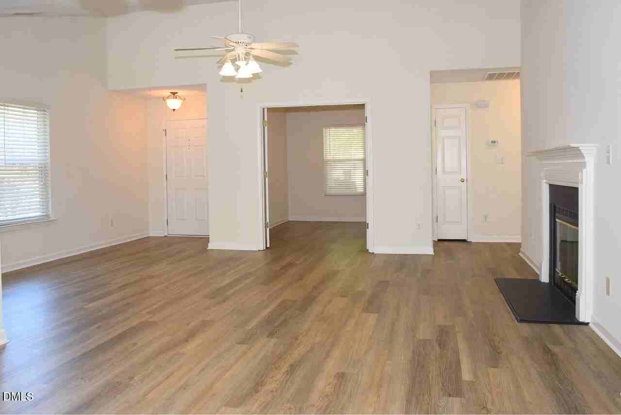 4004 Hopper St - Photo 4 of 40