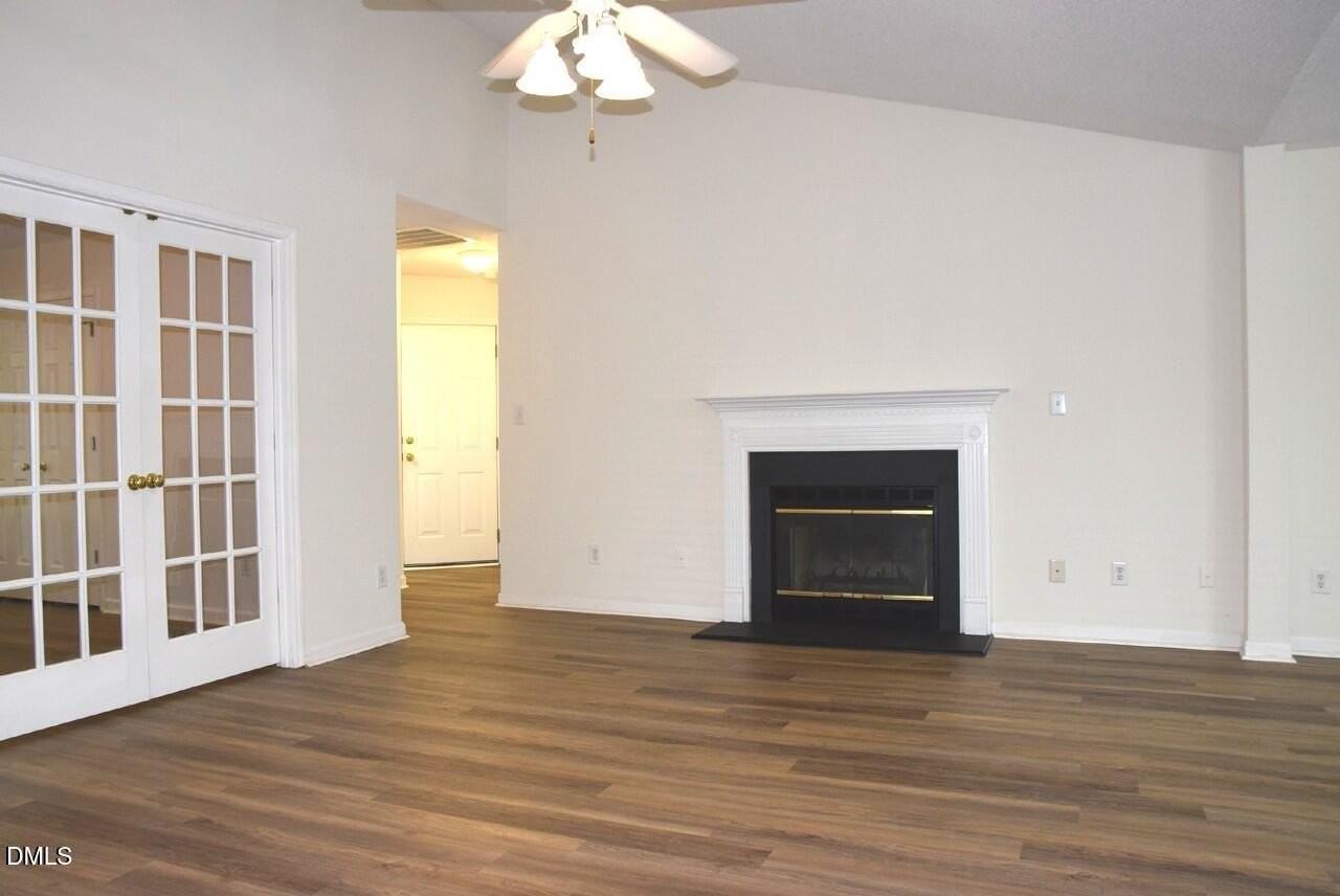 4004 Hopper St - Photo 7 of 40