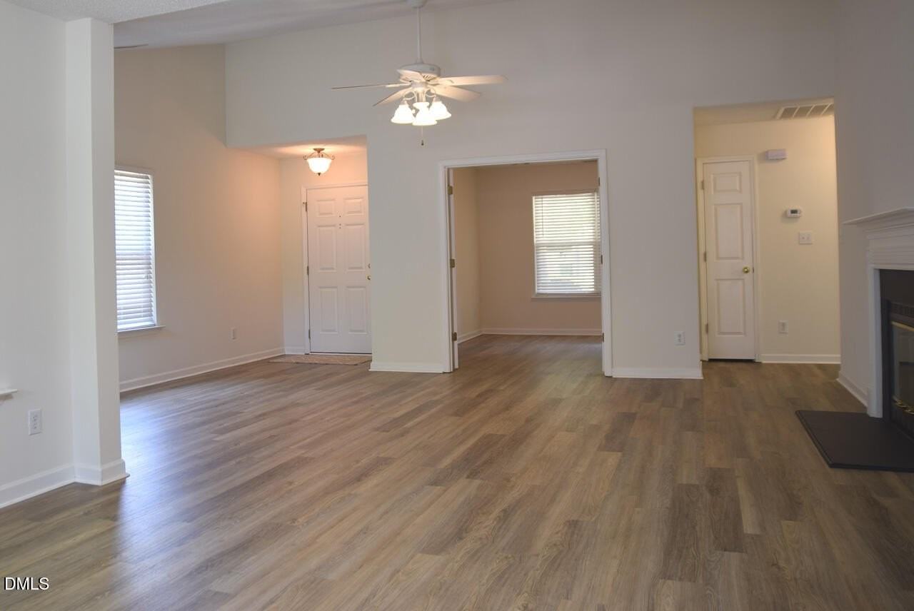 4004 Hopper St - Photo 5 of 40