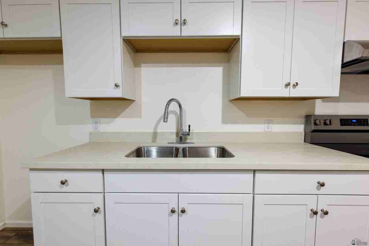 1945 S 1st Ave - Photo 7 of 20