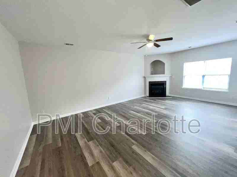 2978 Clover Rd Nw - Photo 4 of 23