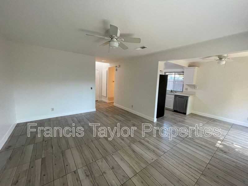 1971 E Washington Ave #9 - Photo 2 of 13