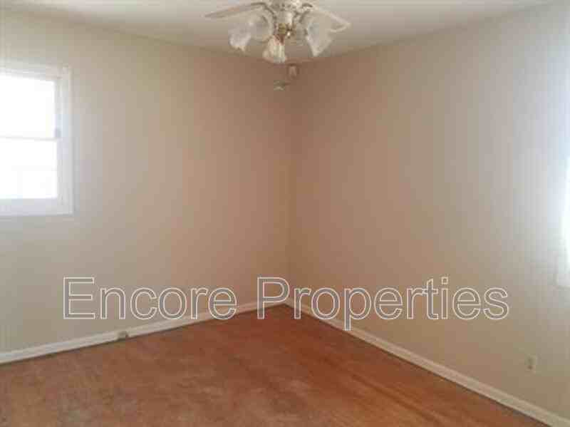 2106 Wintergreen Pl - Photo 3 of 5