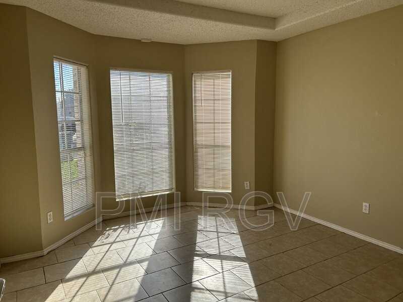 1021 Denver - Photo 7 of 18