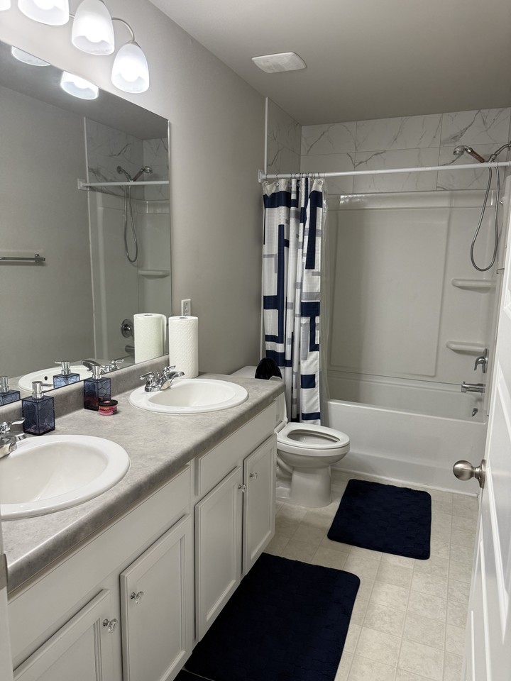 408 Fredrick Dr #3 - Photo 3 of 8