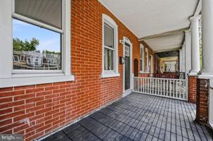 featured image of 1623 W 4th St #4thST