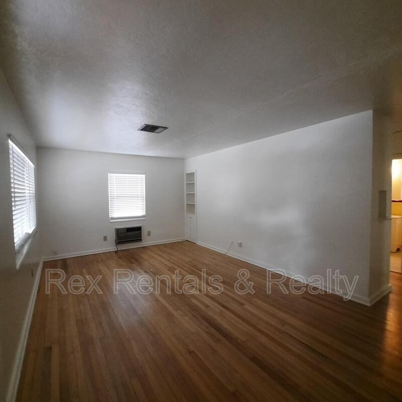 834 38th Ave N - Photo 7 of 10