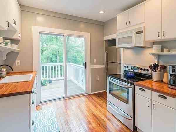 73 Milk St - Photo 2 of 12