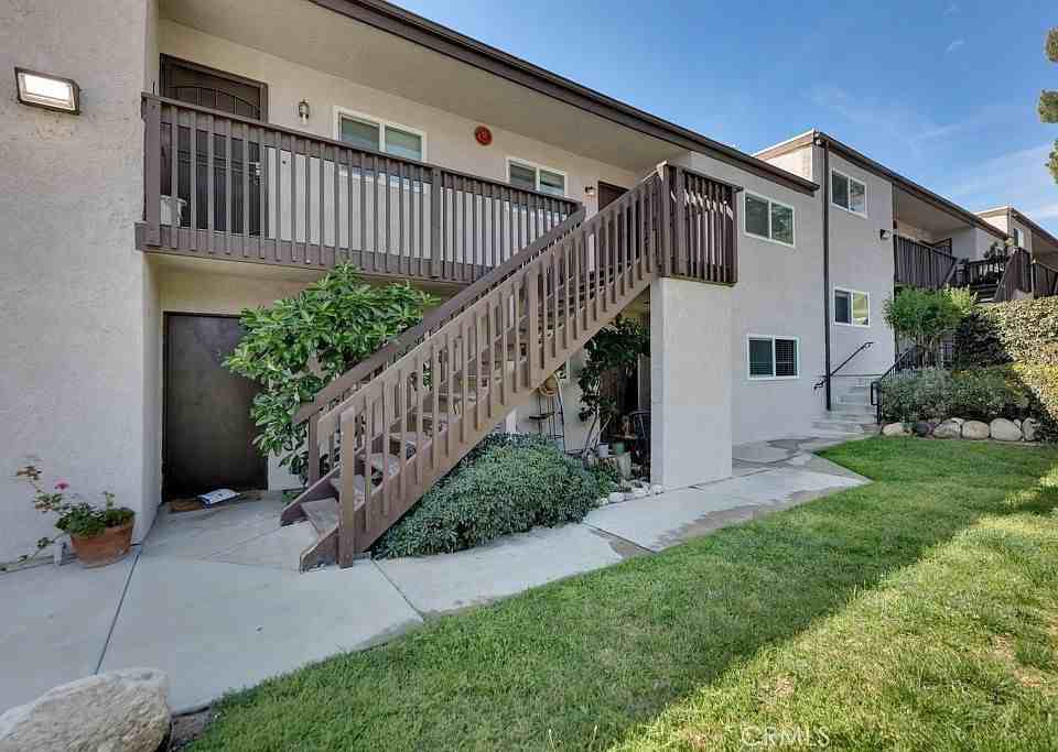 17847 Beneda Ln ##5 - Photo 3 of 3