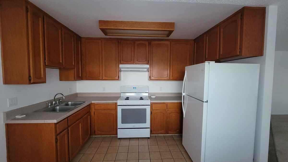 425 Millar Ave ##A - Photo 3 of 10