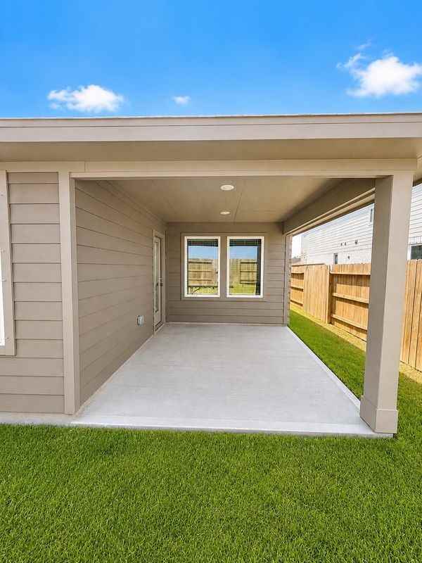 8210 Blackwell Cove Dr - Photo 4 of 27