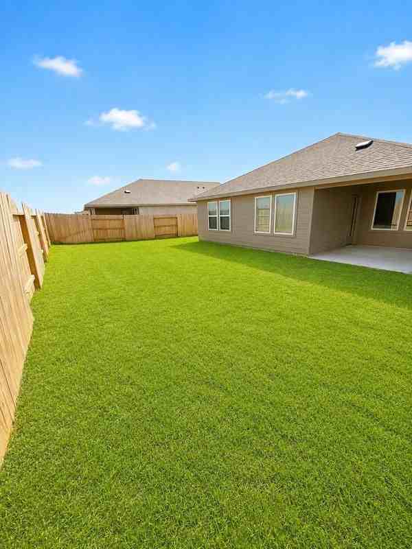 8210 Blackwell Cove Dr - Photo 6 of 27