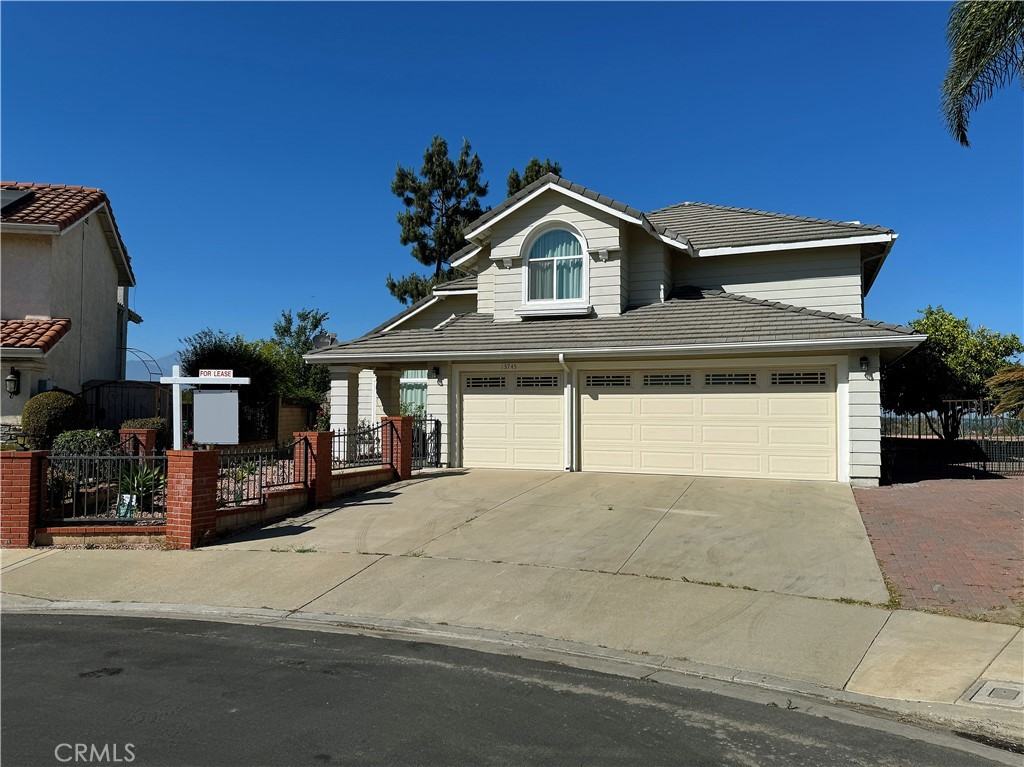 13745 Moonshadow Pl - Photo 2 of 50