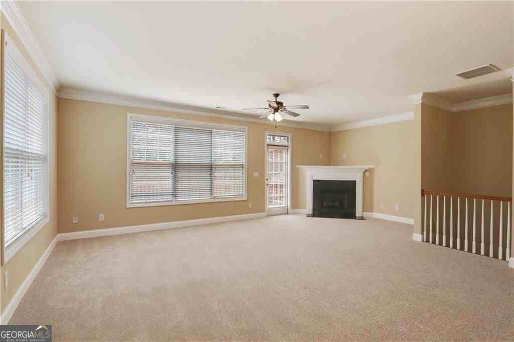 5060 Windcrest Ln - Photo 3 of 23