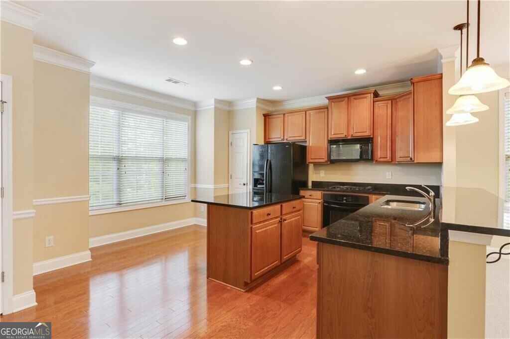 5060 Windcrest Ln - Photo 6 of 23