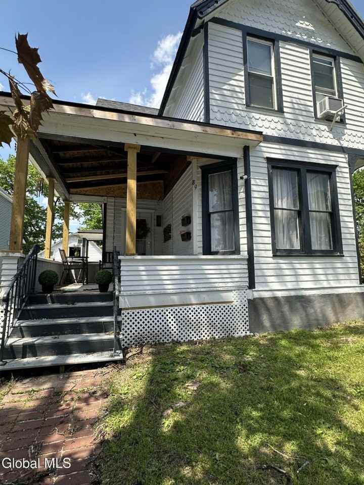 89 2nd Ave - Photo 2 of 18