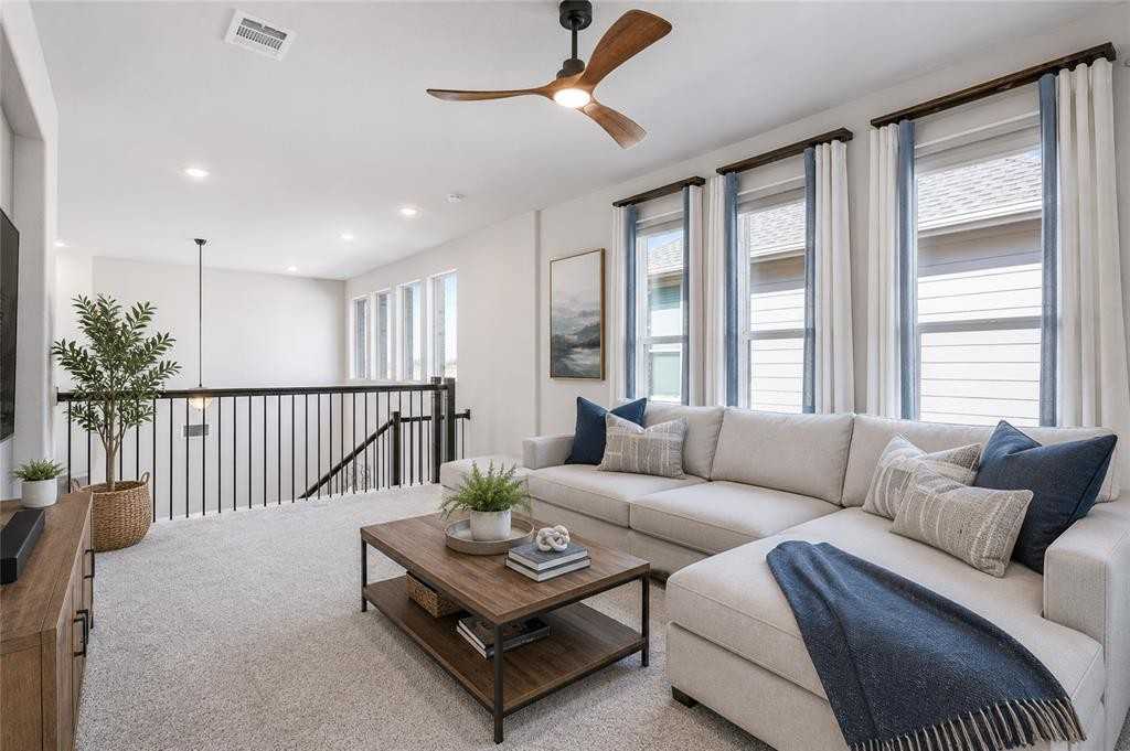 12361 Hulson Trl - Photo 7 of 37