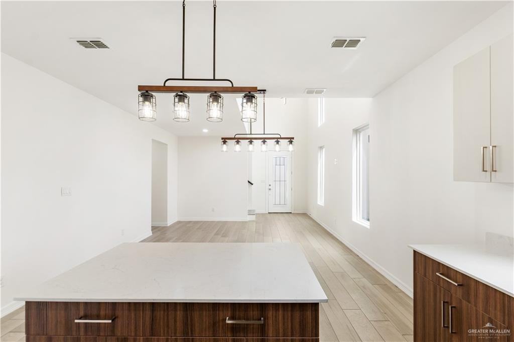 2312 Corales St - Photo 7 of 40
