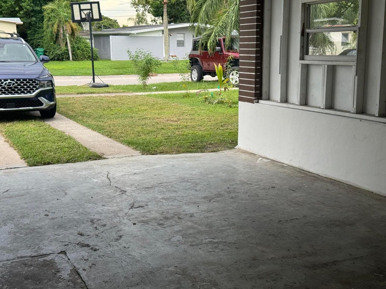 141 Se Bonita Ct - Photo 5 of 6