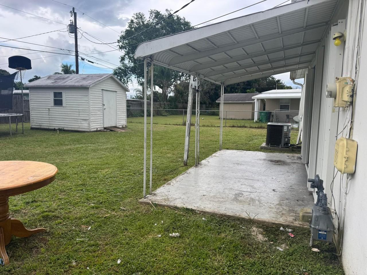 141 Se Bonita Ct - Photo 6 of 6