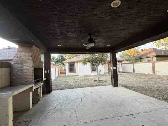 805 Prancer Rd - Photo 3 of 21