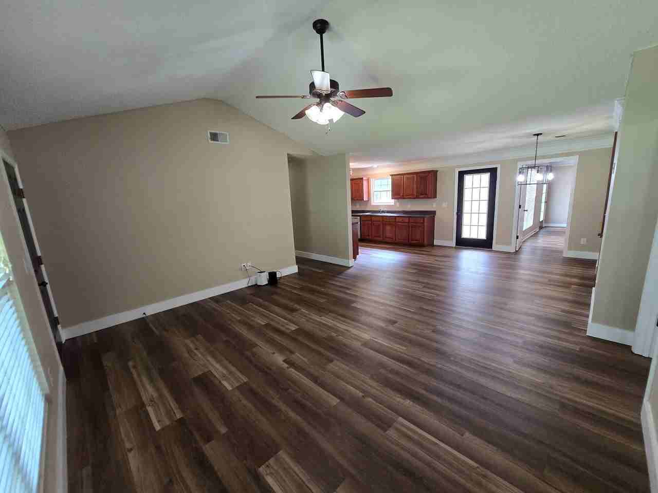 2065 Pinemount Blvd #NA - Photo 4 of 46