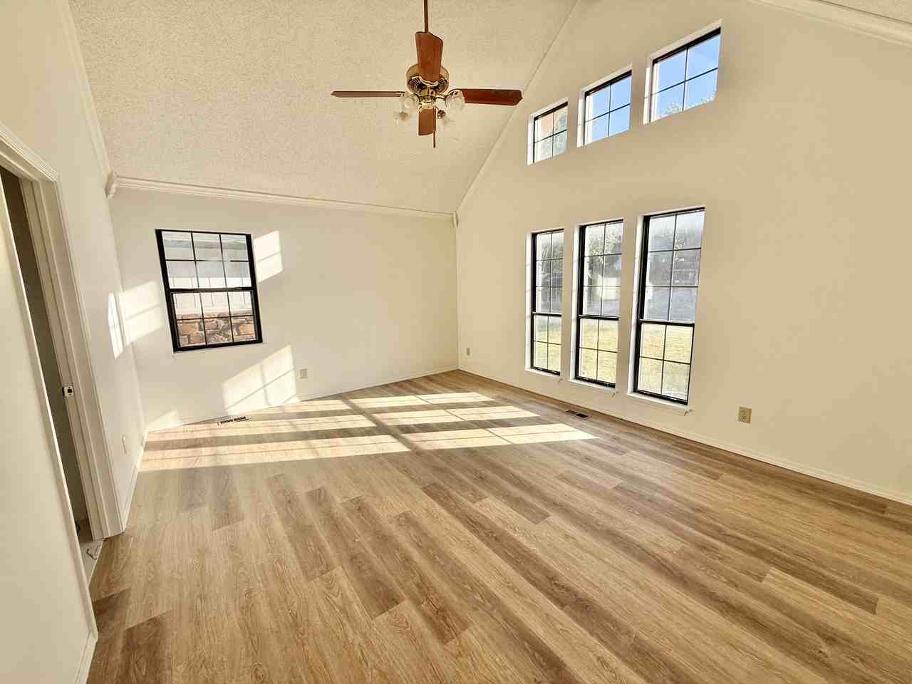 7732 S Kingston Ave #NA - Photo 4 of 40