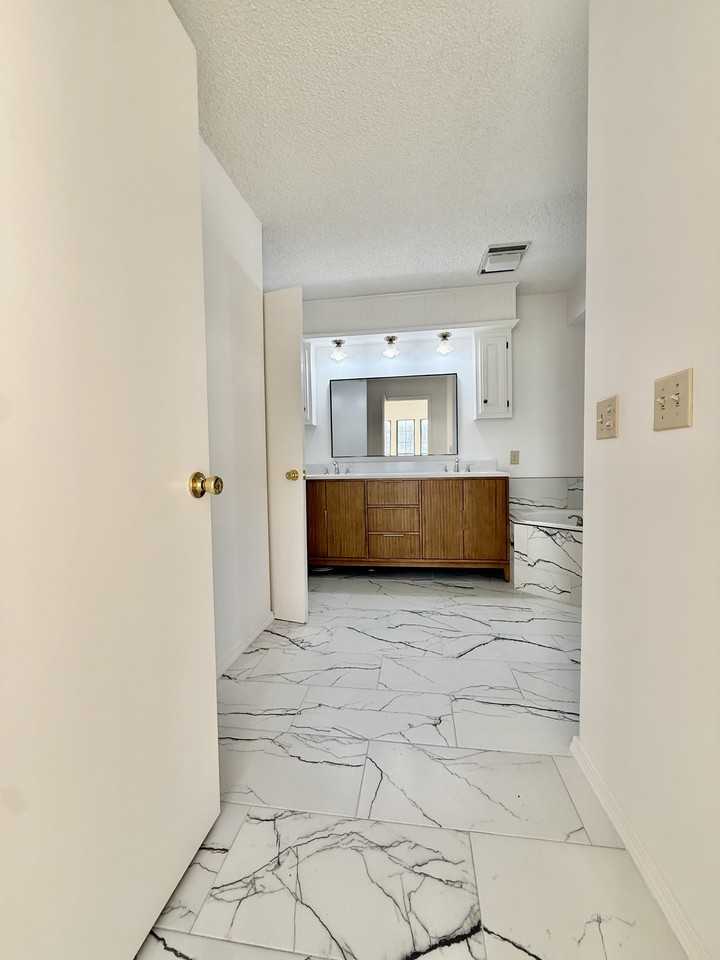 7732 S Kingston Ave #NA - Photo 7 of 40