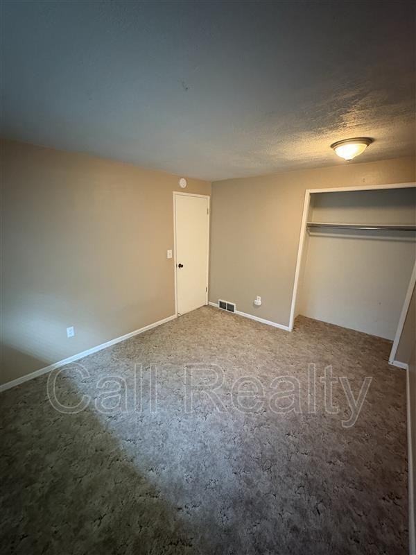 309 N Mayhew Rd - Photo 6 of 17