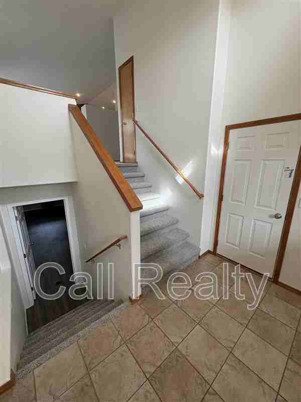 14609 E Crown Ave - Photo 2 of 20