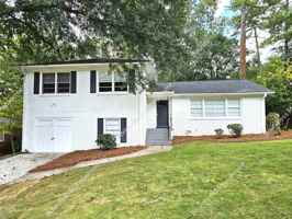 featured image of 2233 Leafmore Dr