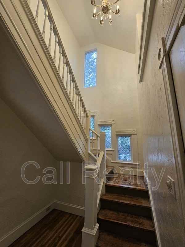 350 E 10th Ave - Photo 4 of 27