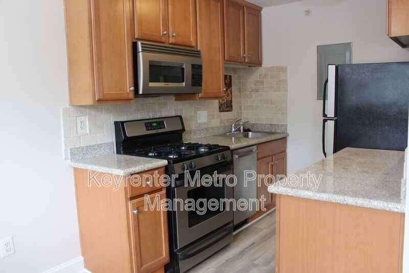 610 Main St #301 - Photo 5 of 20