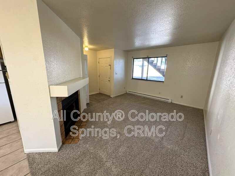 2230 N Weber St #B - Photo 6 of 17