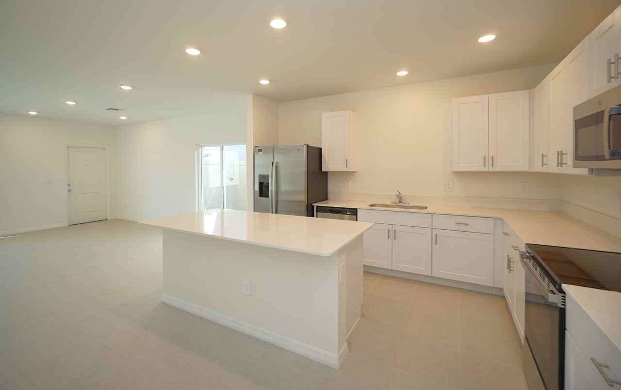 10536 Sage Canyon Dr - Photo 3 of 26