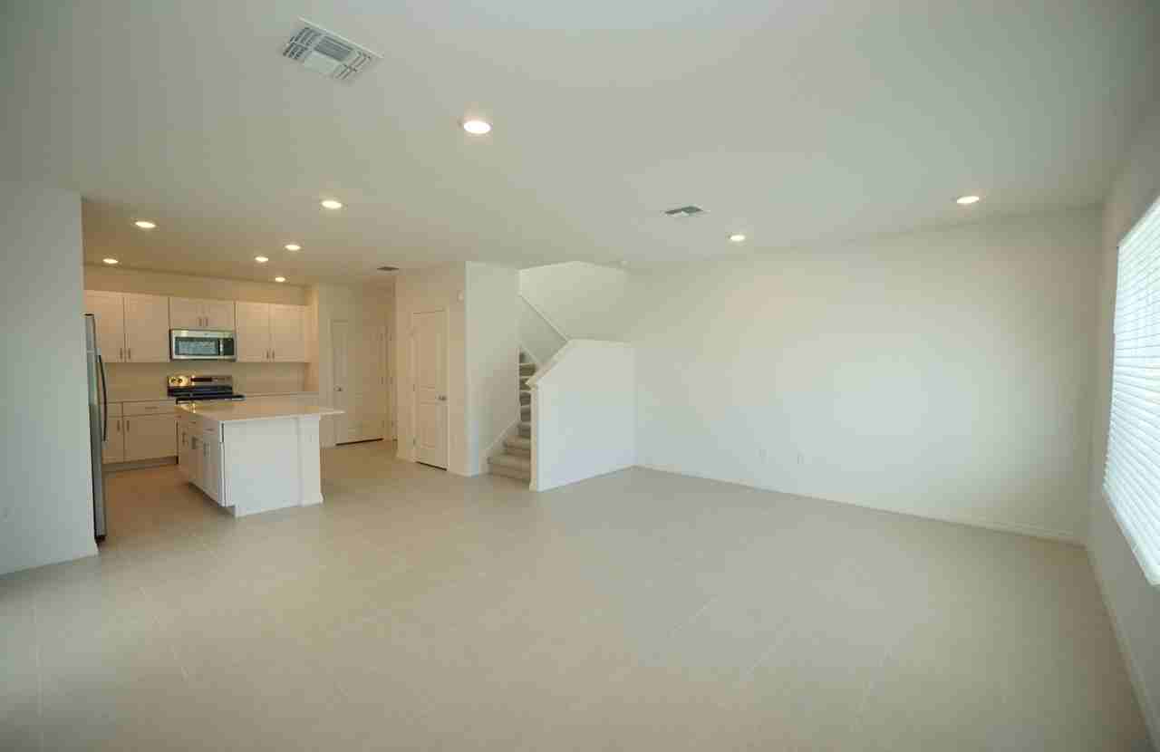10536 Sage Canyon Dr - Photo 6 of 26