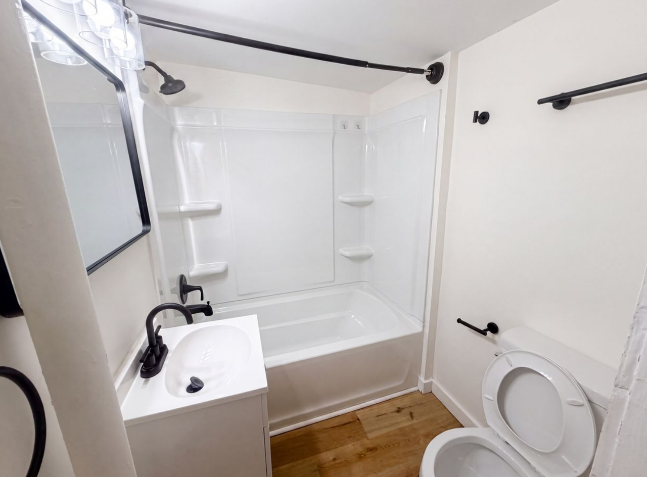 603 Cranbrook St - Photo 5 of 13