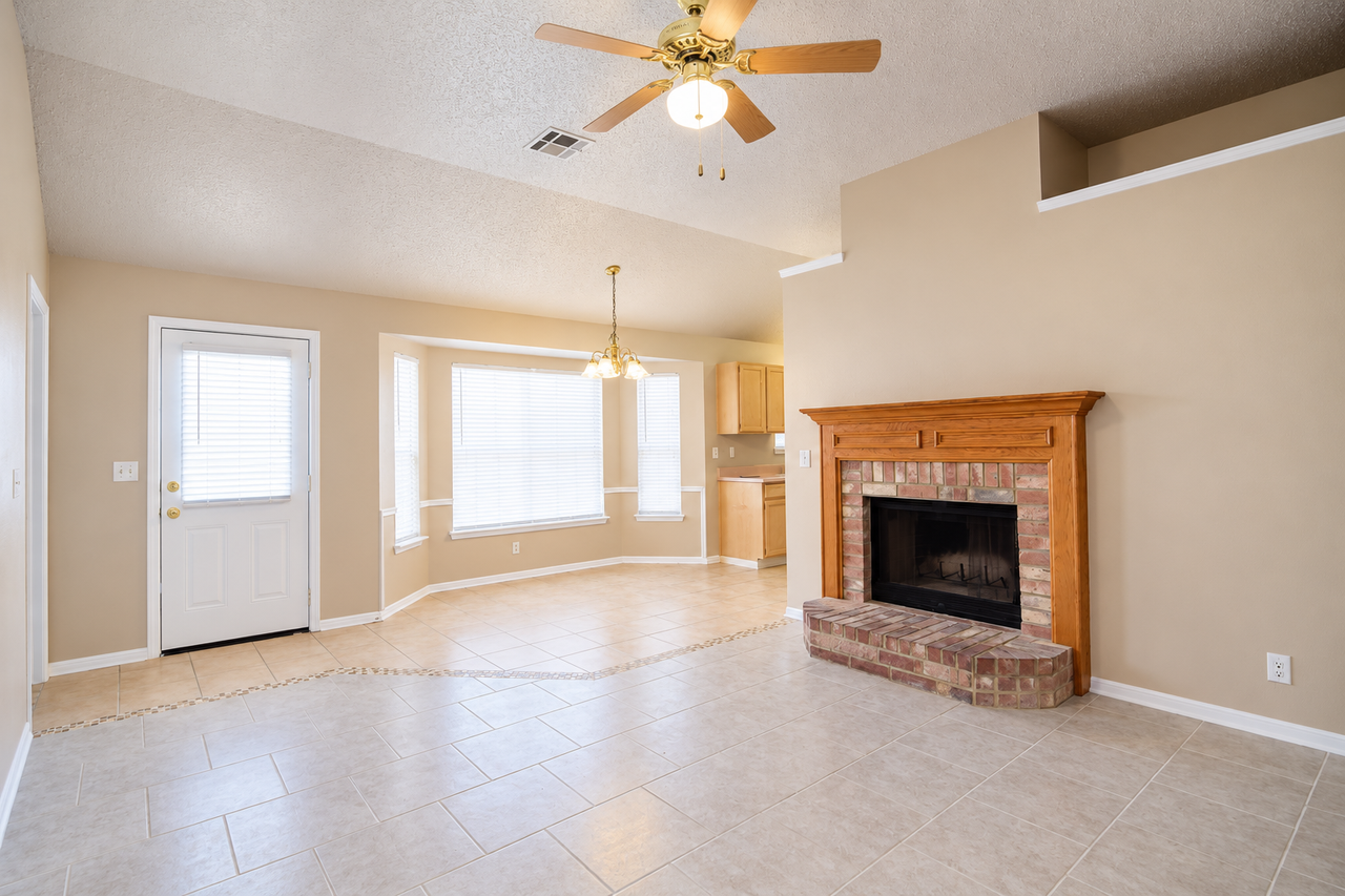 715 Lisa Ln - Photo 6 of 16