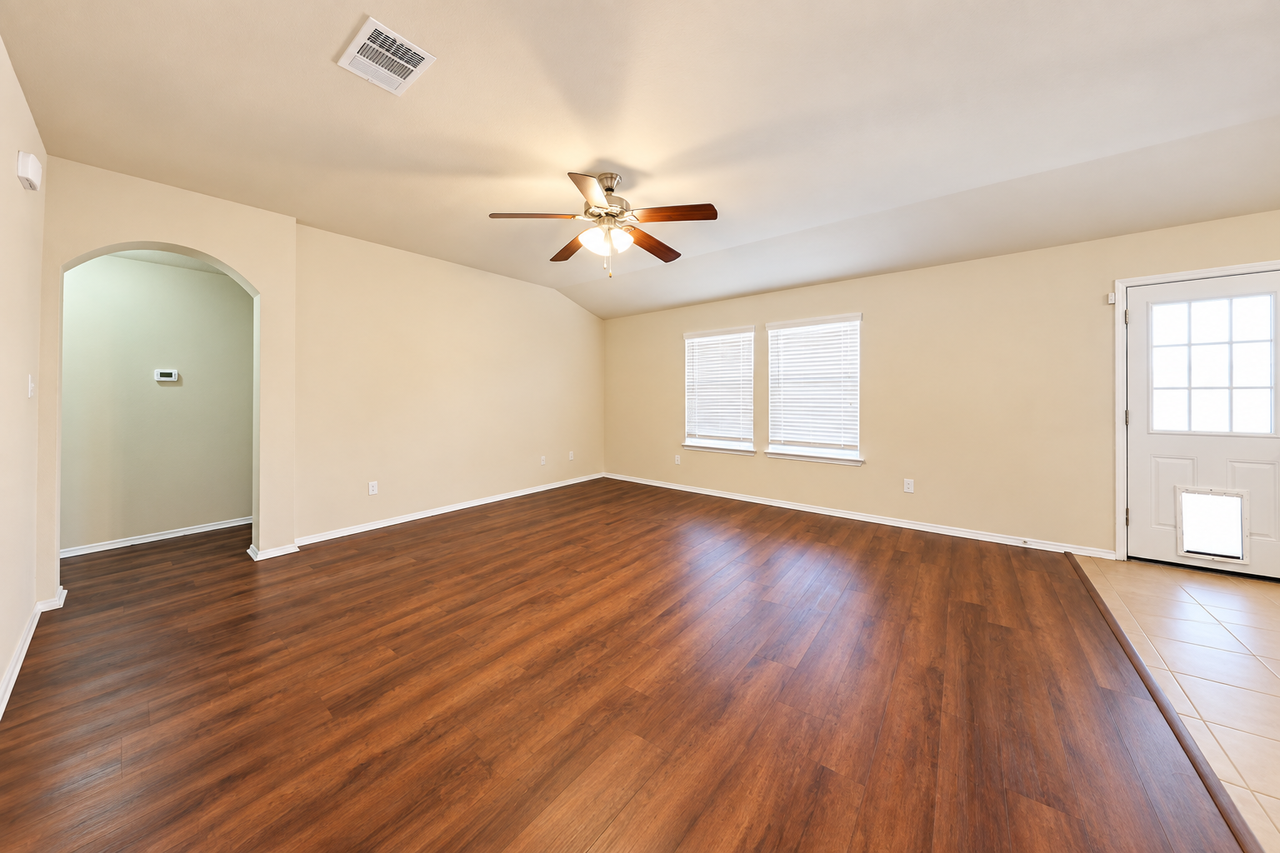 9300 Cricket Dr - Photo 7 of 20
