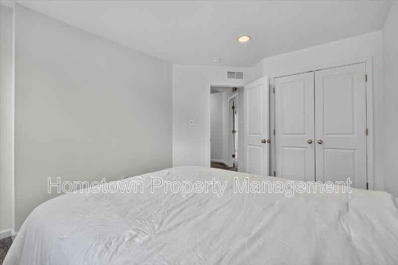 7204 Hidden Meadow Ln - Photo 2 of 43