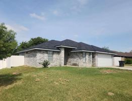 featured image of 3904 Sawtooth Dr
