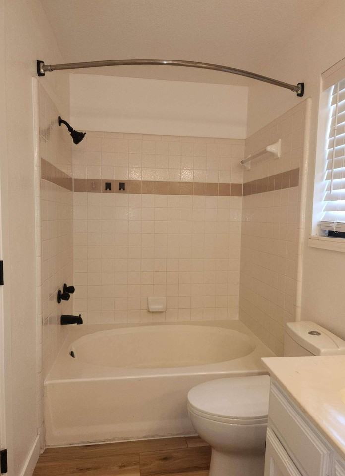 3904 Sawtooth Dr - Photo 6 of 10