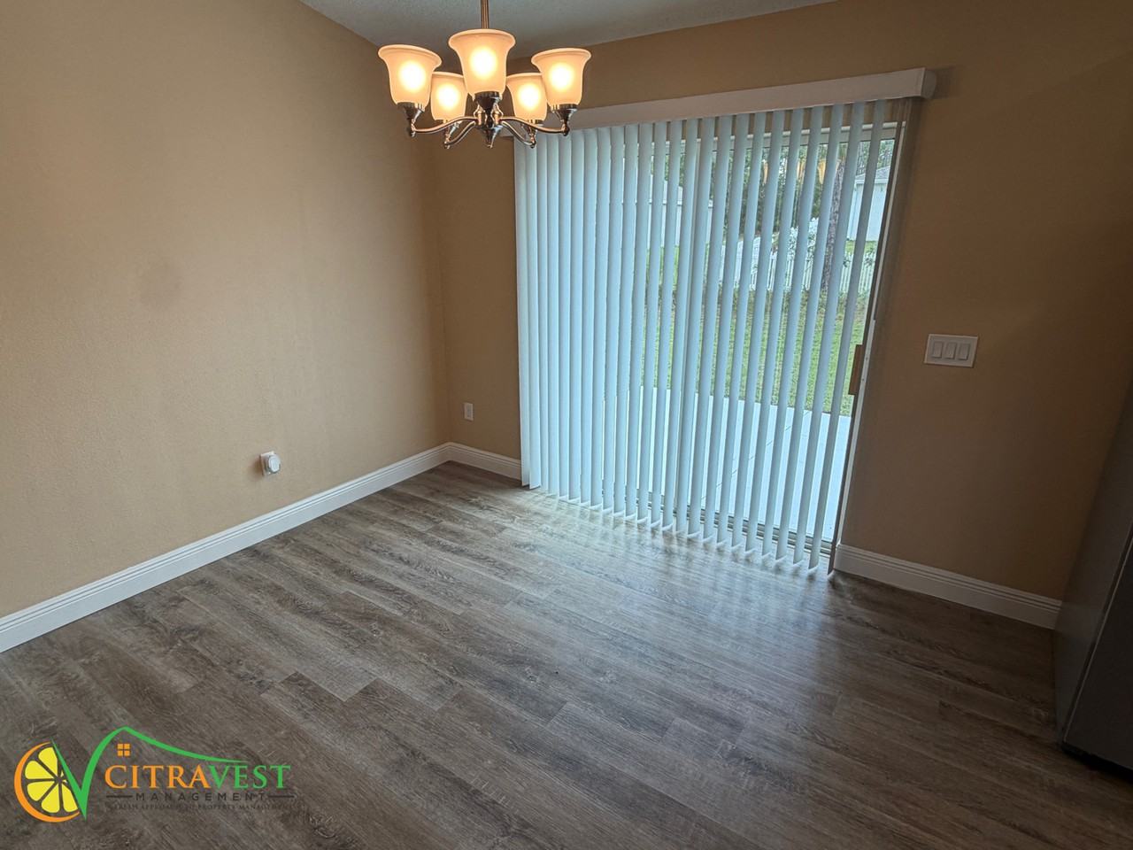 2002 W Wavecrest Dr - Photo 4 of 14