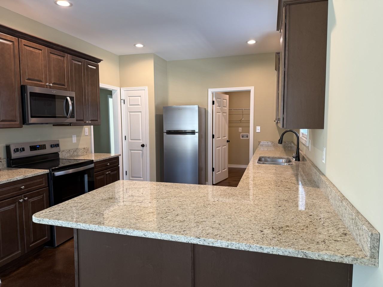 12810A Churchill Dr - Photo 5 of 18