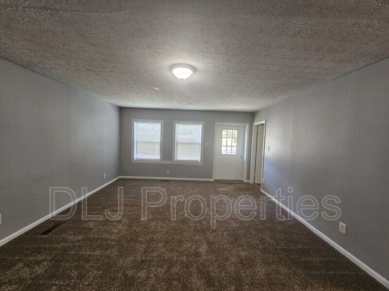 2183 W Highway 25 70 #3 - Photo 2 of 7